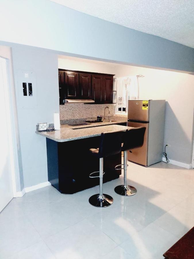 Lulu Bell Mystic Ridge @73 Apartment. Ocho Rios Exterior photo