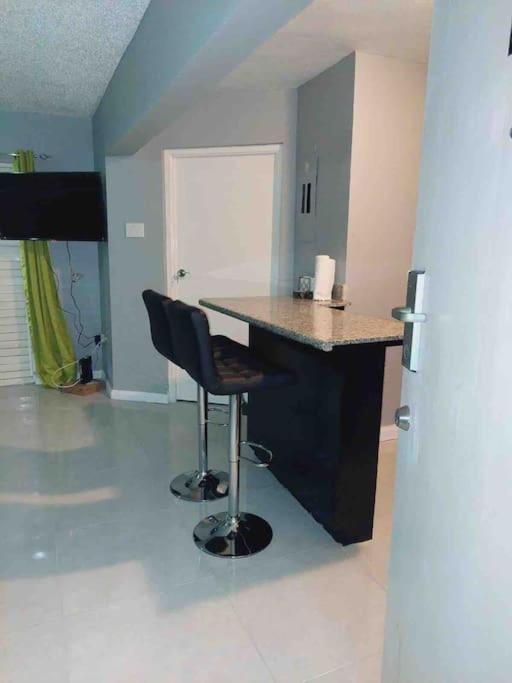 Lulu Bell Mystic Ridge @73 Apartment. Ocho Rios Exterior photo
