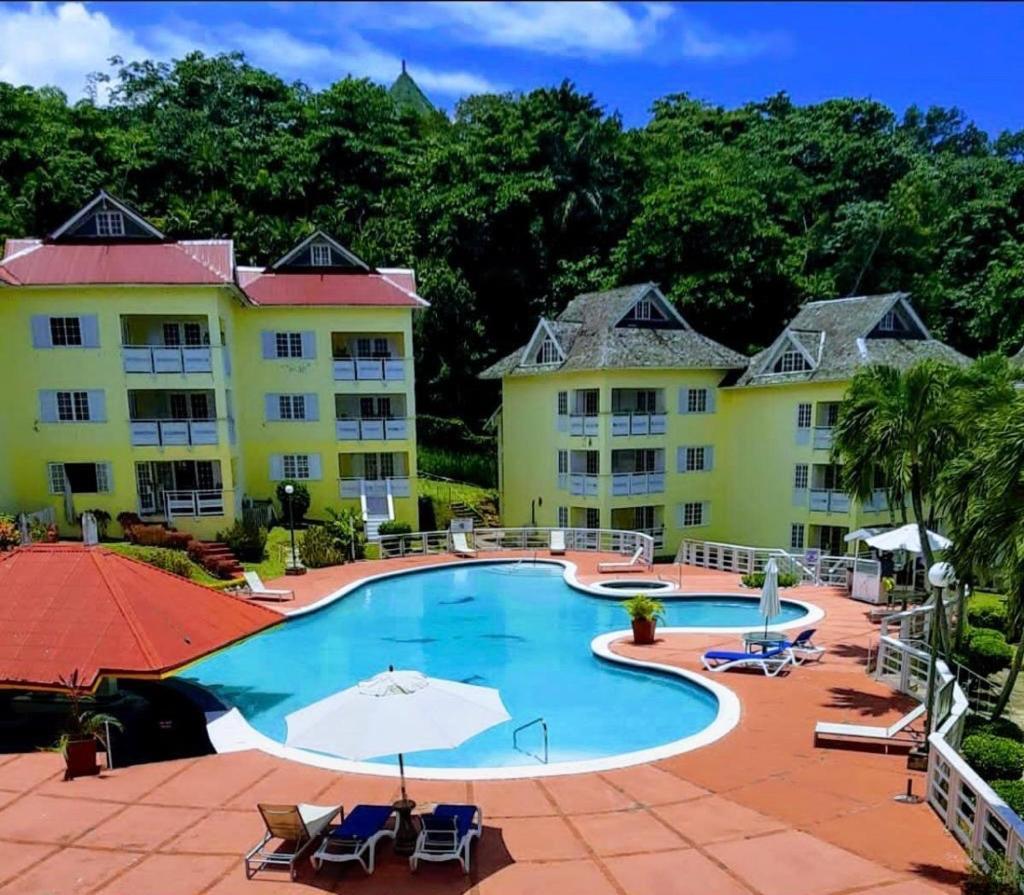 Lulu Bell Mystic Ridge @73 Apartment. Ocho Rios Exterior photo